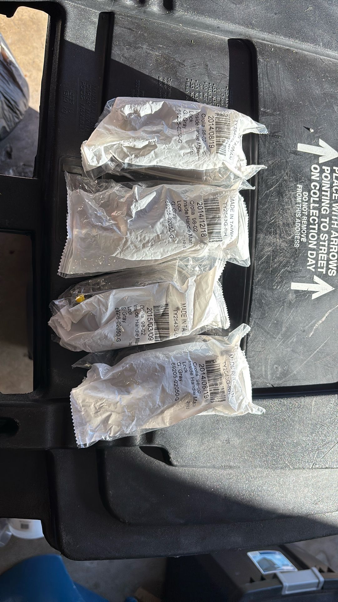 98-02 Corolla Door Handle