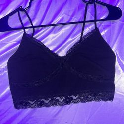 Black lace cropped top (Medium)