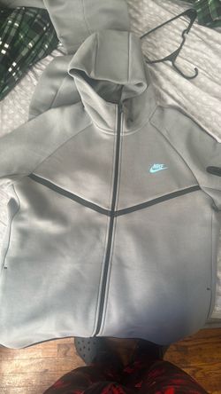 XL TALL Nike tech hoodie XL Nike tech pants