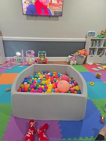 Extra Large Foam Ball Pit 1,000 Balls INCLUDED - Light Gray Retails For $189.98