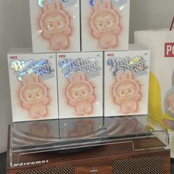 LABUBU BIG INTO ENERGY V3