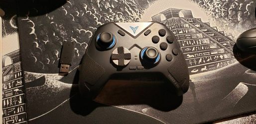 Vader 3 PRO PC/Switch Controller Like New