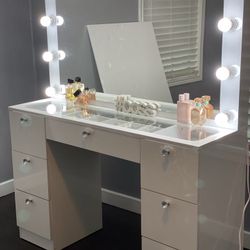 New Glass Top Make Up Vanity