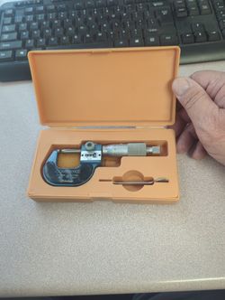 Micrometer 0-1" And 0-25 MM