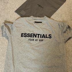 Essentials T-Shirt Size M Men’s