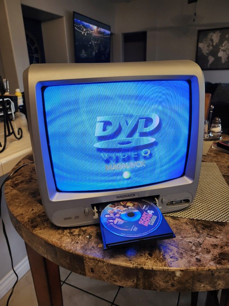 13 Inch CRT TV/DVD combo