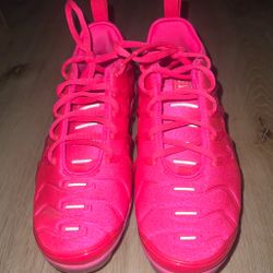 Nike vapor max hot pink