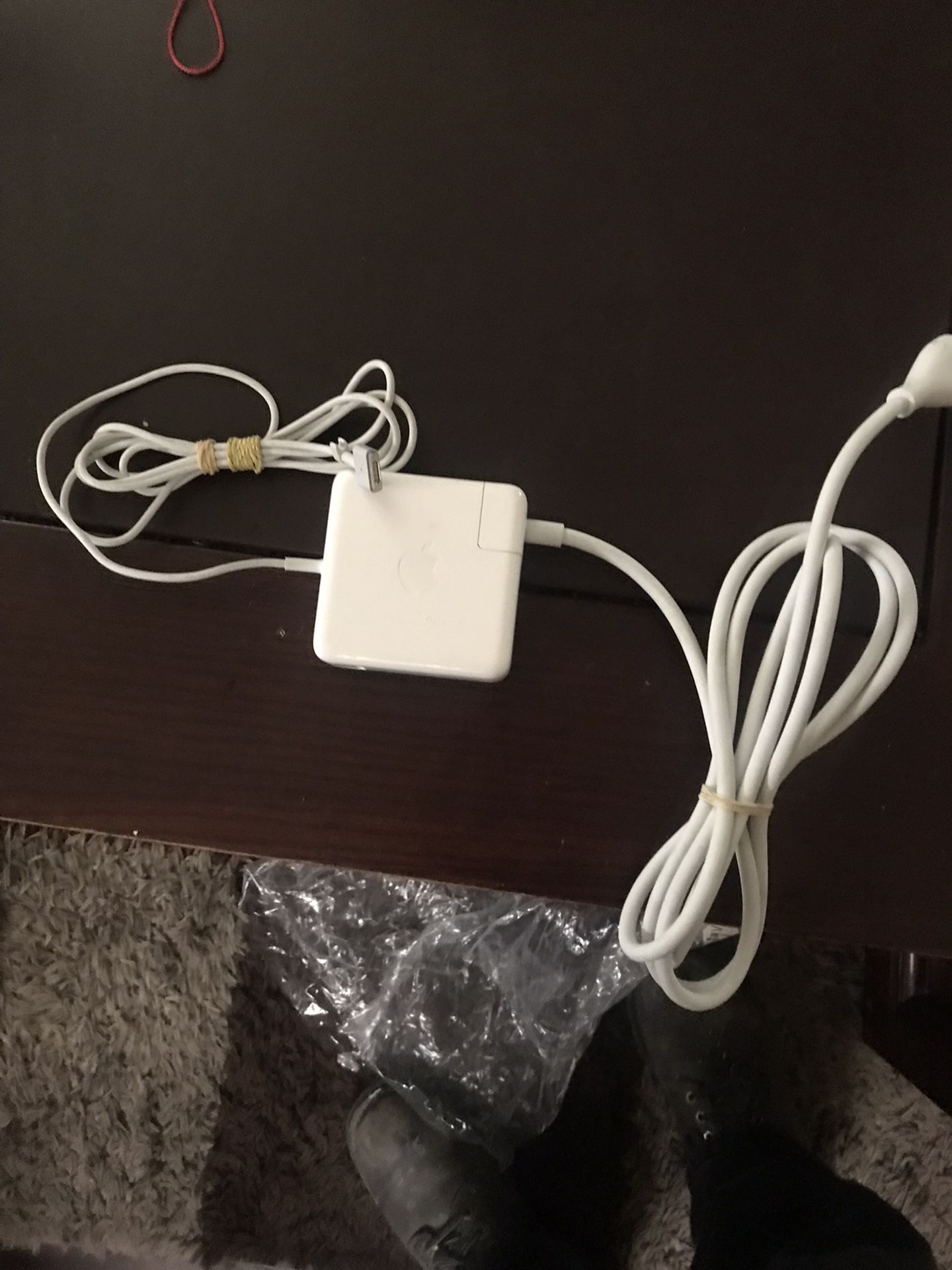 Apple 60W and 80w MagSafe 2 Power Adapter  (MacBook Pro 