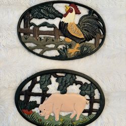 Two Vintage Cast Iron Farm Animals Pig And Rooster Trivets 