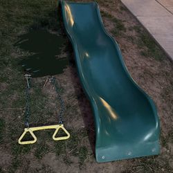 Playground Swingset Slide and Trapeze Ring Bar
