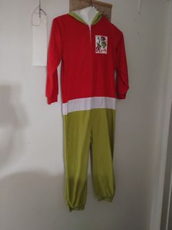 Traje de niño size 8 en buenas condiciones $9