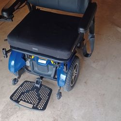 Excellent - Jazzy Elite Scooter Chair