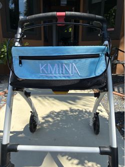 Lightweight rollator walker