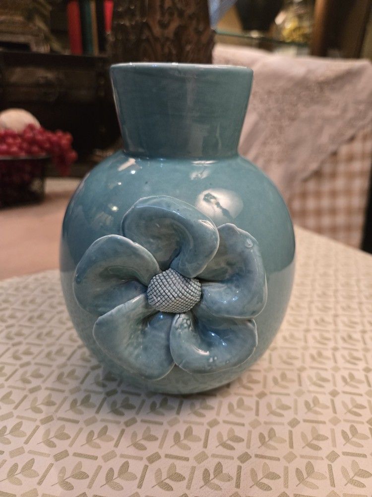 Ashland Style Blue/Green Vase Pottery With Large Flower