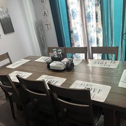 Dinning Table 