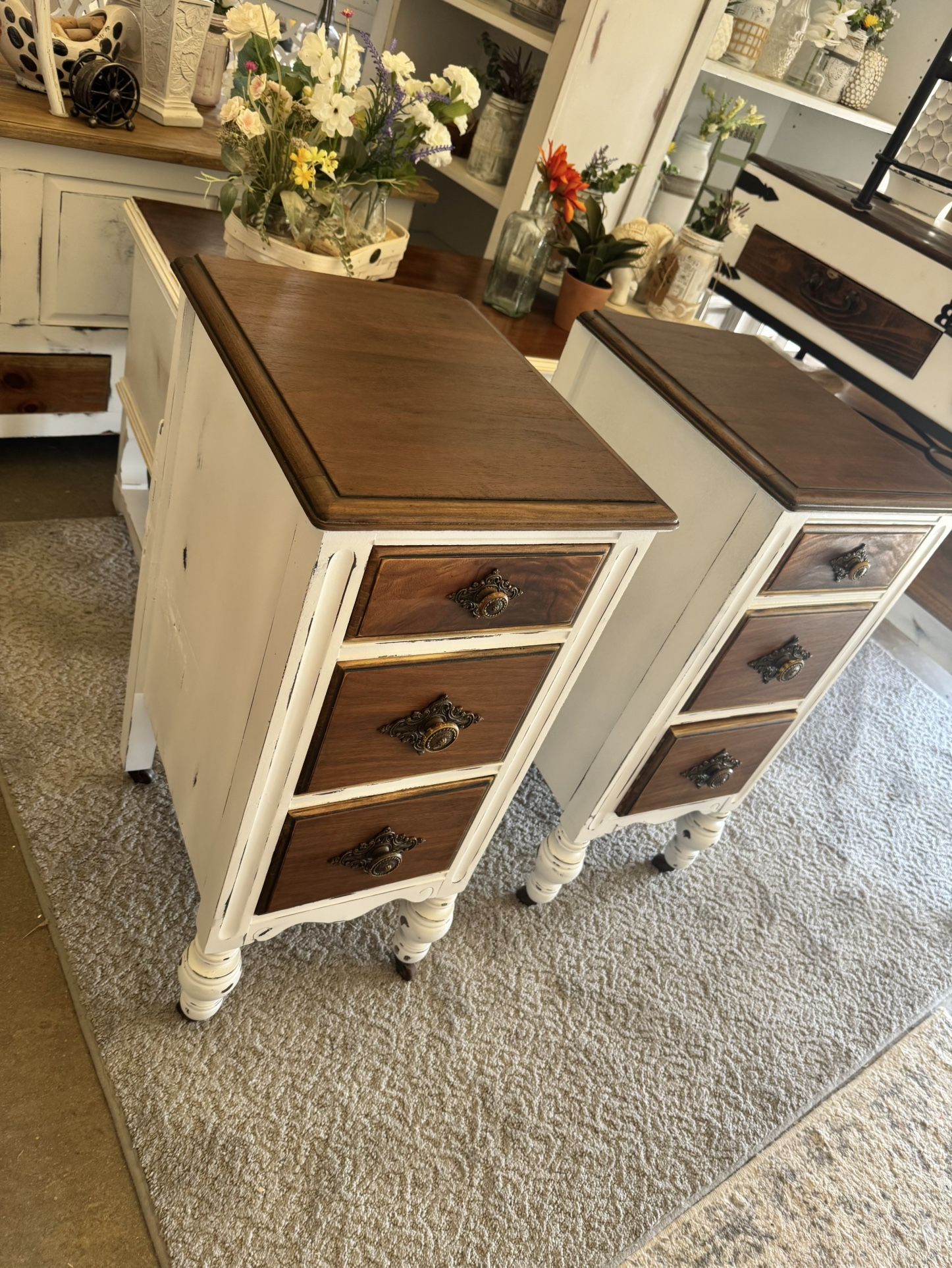 Pair Of Nightstands / End Tables