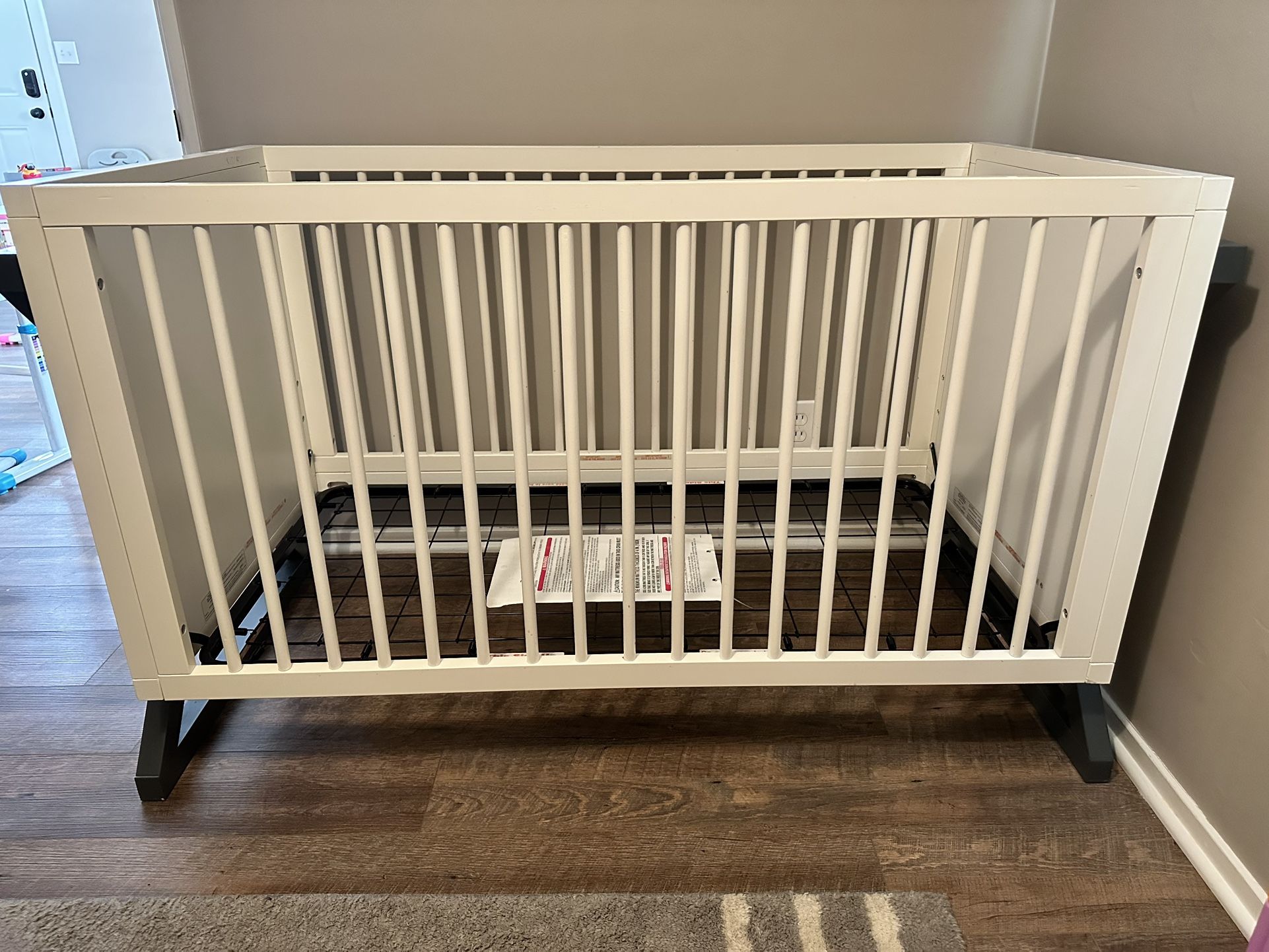 3-in-1 Convertible Crib