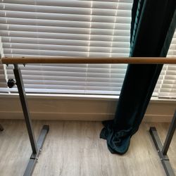 Go Fit Go Barre - Ballet Bar
