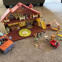 Bluey House , Car And Other Characters 