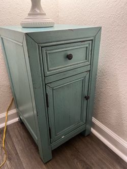 Side tables set of 2 and blue clock