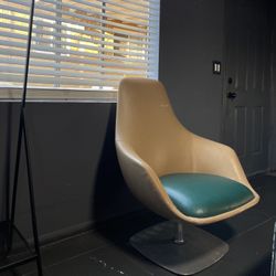 mid-century modern swivel lounge