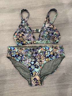 Sea Level Bikini - Size 10