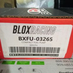 Blox Racing Fuel Pump And Fuel Injectors For Honda K Series Motor