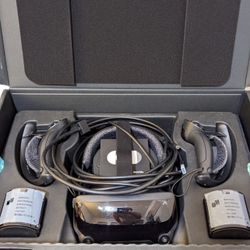 Valve Index Full VR Headset Kit.