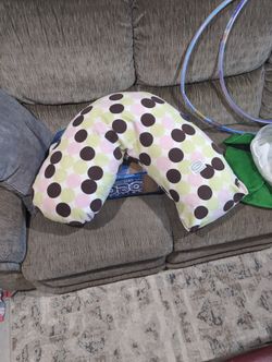 Luna Lullaby Nursing Pillow