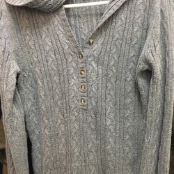 Abercrombie Sweater. Size M. Perfect 
