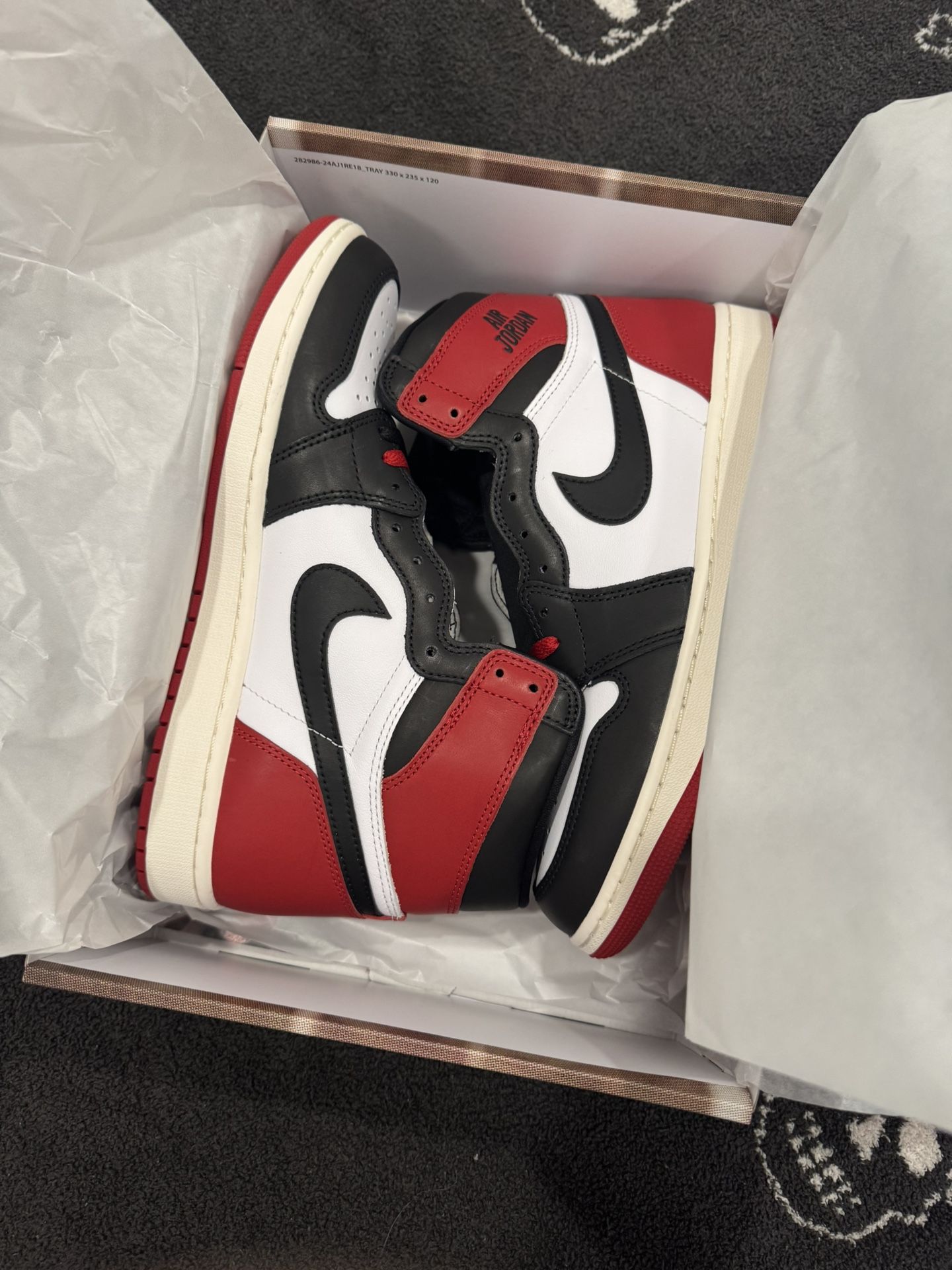 Air Jordan 1 OG Black Toe 2025 Sz 10