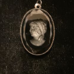 Vintage  Silver tone 3D Cameo Pendant W/black Crystal Carved Cameo