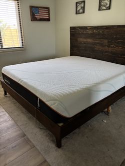 California King Platform Bed Frame And Reclaimed Wood Head Board