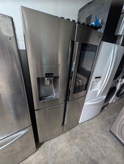 Samsung family hub flex refrigerator