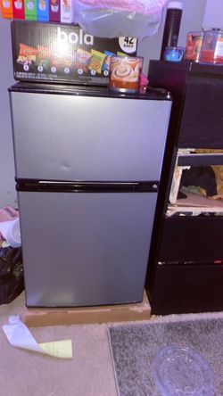 Mini fridge
