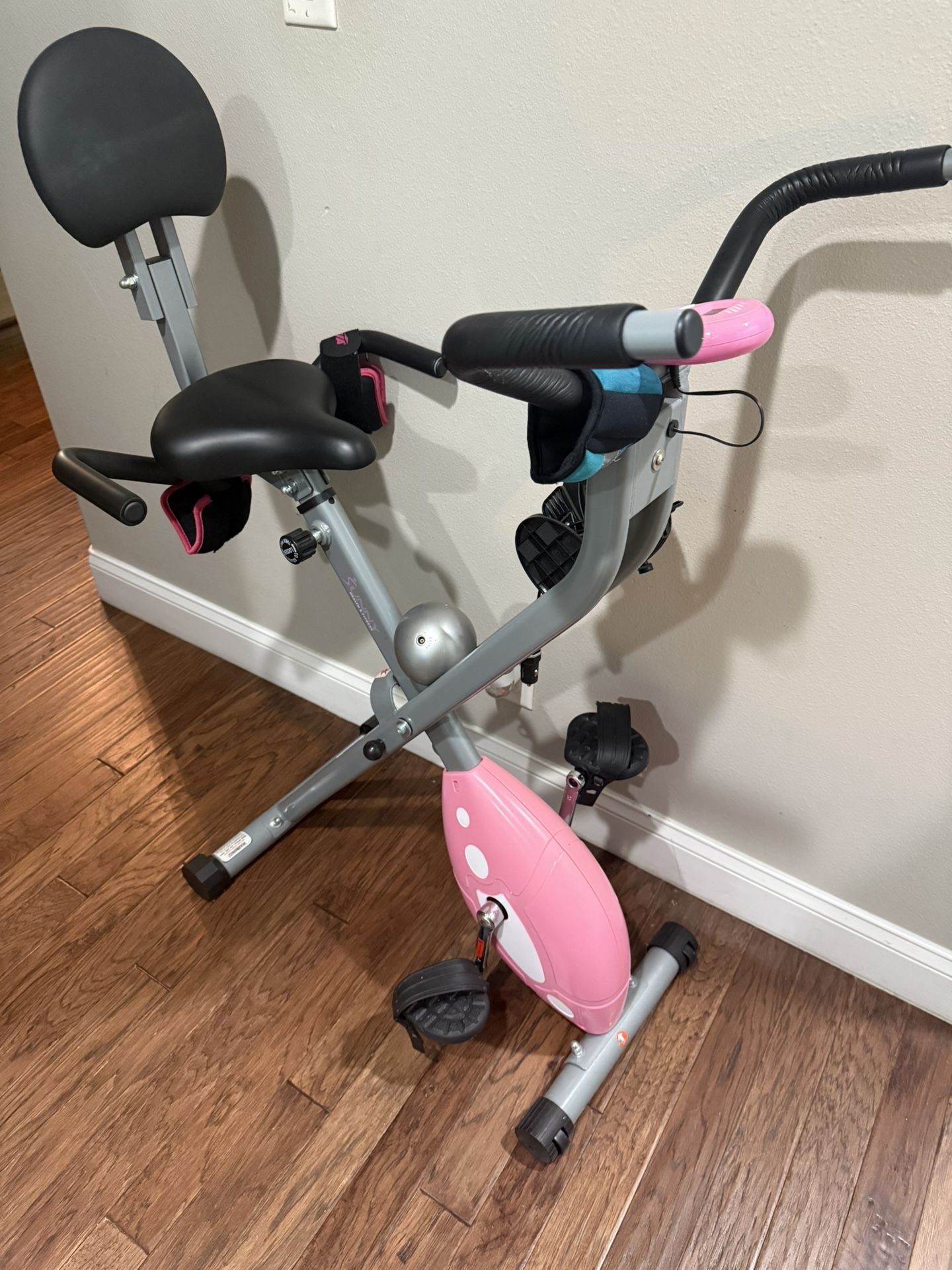 Foldable exercise bike