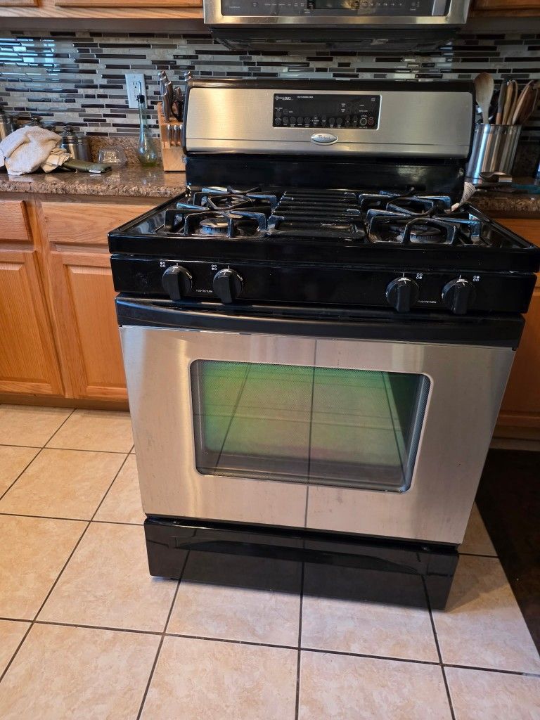 Whirlpool Gold Appliances Well Kept. 600 For All
