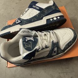 Louis Vuitton Trainers Blue 