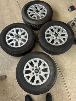 Tacoma rims and tire 25-26