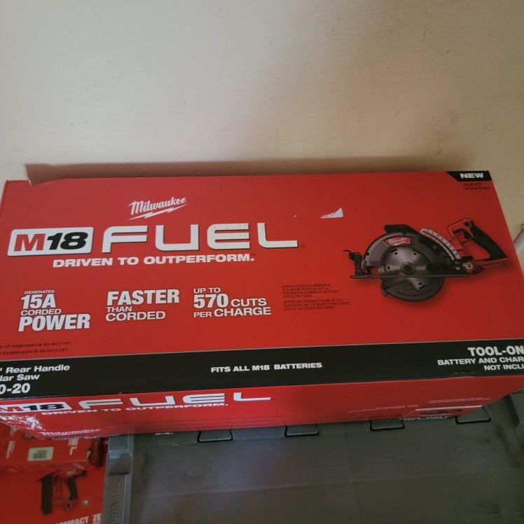 Circularsaw Milwaukee Fuel TOOL ONLY 