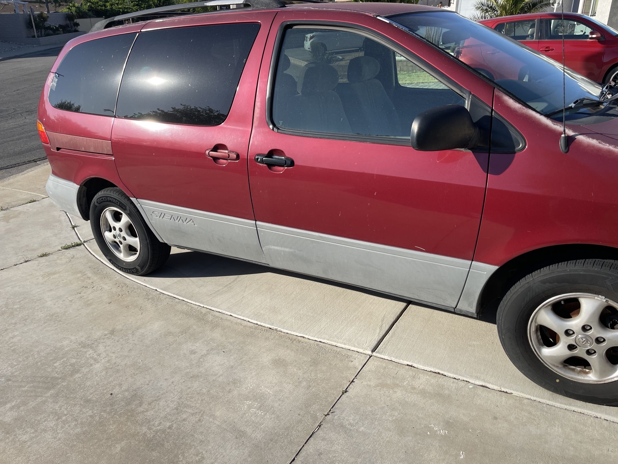 1999 Toyota Sienna