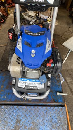 Yamaha 3100 pressure washer power stroke 2.5 GPH and it’s electric start we have the hose and the wind no problem