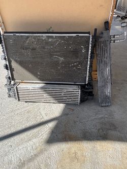 2018  FORD MUSTANG V6 RADIATOR