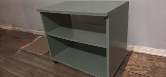 Small table on wheels