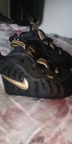 Baby shoes