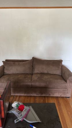 Free living room set