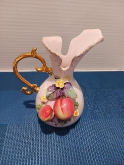 Lefton L'Amour Vase Pitcher. 