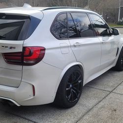 2015 BMW X5M CLEAN TITLE, LOADED, 90K MILES, CHEAPEST IN THE STATE