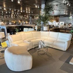 Power Reclining Sectional