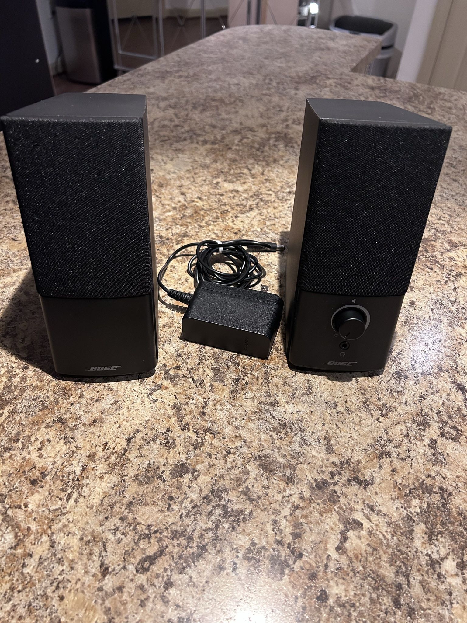 Bose Companion 2 Series III Multimedia Speakers - for PC (with 3.5mm AUX & PC Input) Black Amazon's Choice in Computer Speakers